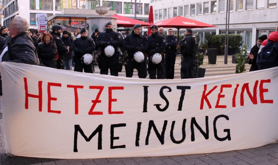 Erneut rechtsextremer Infostand am Hanns-Hartmann-Platz